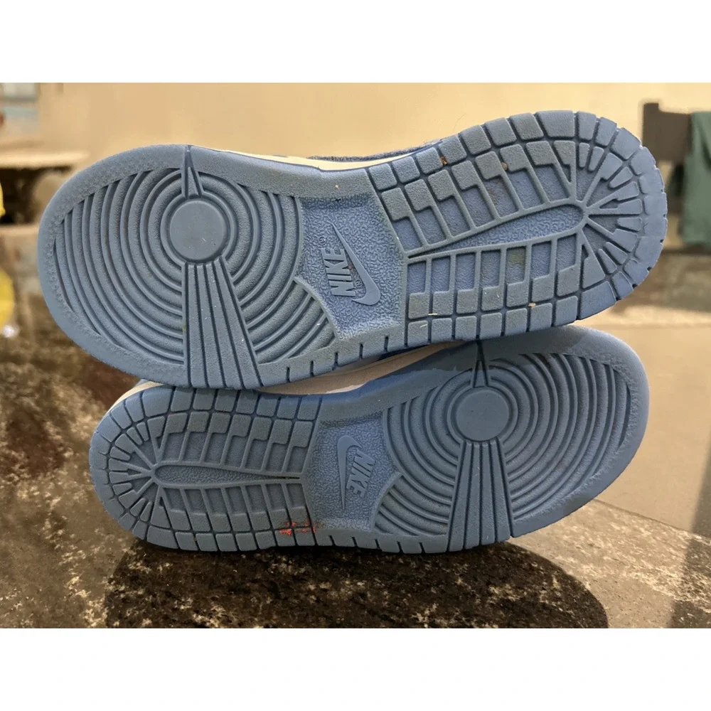 Nike product pair